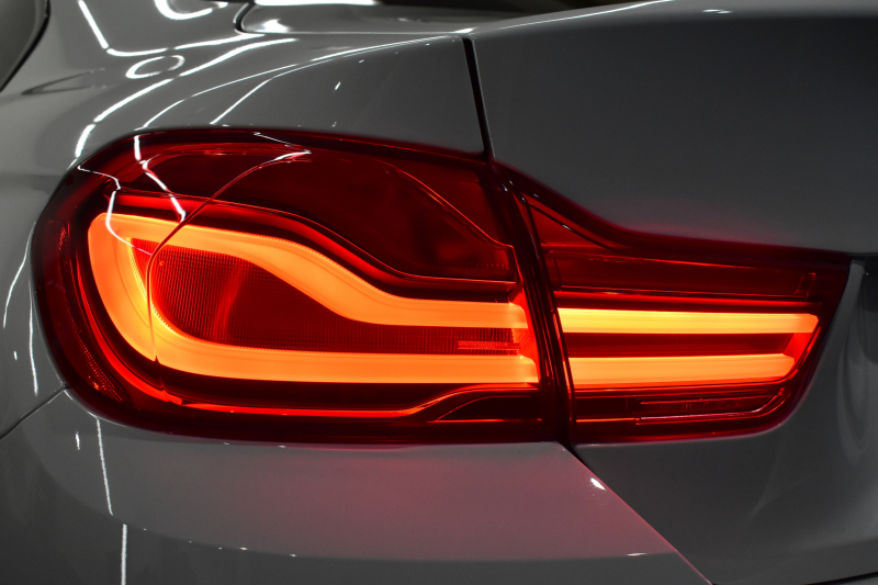 BMW Mシリーズ M4ｸｰﾍﾟ ｺﾝﾍﾟﾃｨｼｮﾝ 450馬力 LCI後期 ｱﾀﾞﾌﾟﾃｨﾌﾞMｻｽ KW HAS(車高調整可能ｽﾌﾟﾘﾝｸﾞｷｯﾄ) ﾍｷｻｺﾞﾅﾙLED&ﾃｰﾙ 7速DCT専用鍛造20AW 専用軽量ﾋｰﾀｰ付赤革 車線変更＆逸脱＆歩行者警告 ﾀｯﾁﾊﾟﾈﾙﾅﾋﾞBｶﾒﾗ ﾊｰﾏﾝｶｰﾄﾞﾝ 2年保証