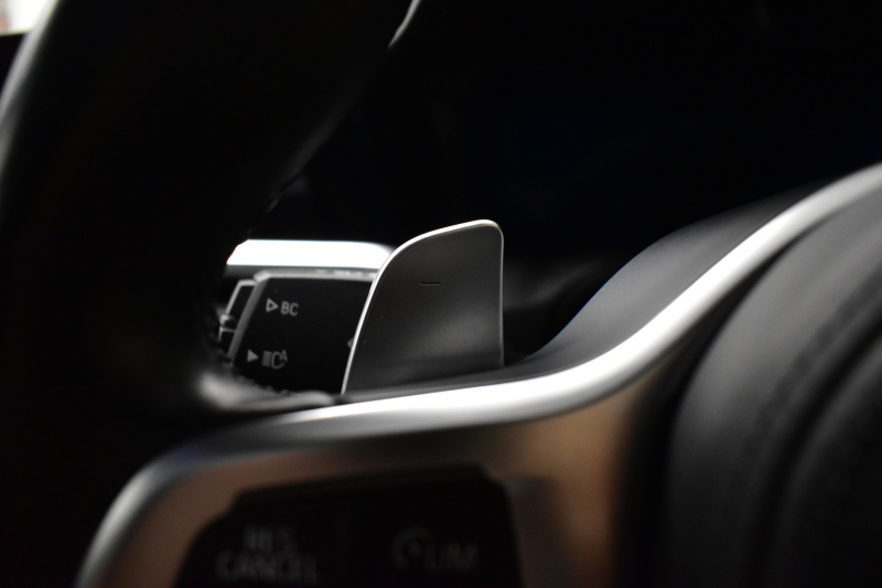 BMW 3シリーズ 320i Mｽﾎﾟｰﾂ 1ｵｰﾅｰ ｻﾝR ｲﾉﾍﾞｰｼｮﾝ&ﾊｲﾗｲﾝ&ｺﾝﾌｫｰﾄP ﾚｰｻﾞｰLEDﾗｲﾄ ﾋｰﾀｰ付ｺﾆｬｯｸ革 ACC HUD ﾊﾟｰｷﾝｸﾞｱｼｽﾄ ﾀｯﾁﾊﾟﾈﾙﾅﾋﾞ ｼﾞｪｽﾁｬｰｺﾝﾄﾛｰﾙ 電動ﾄﾗﾝｸ HiFiｽﾋﾟｰｶｰ ｳｯﾄﾞｲﾝﾃﾘｱ ｱｯﾌﾟﾙｶｰﾌﾟﾚｲ 18AW 2年保証