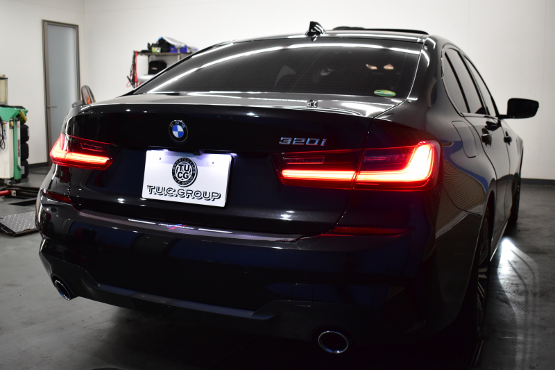 BMW 3シリーズ 320i Mｽﾎﾟｰﾂ 1ｵｰﾅｰ ｻﾝR ｲﾉﾍﾞｰｼｮﾝ&ﾊｲﾗｲﾝ&ｺﾝﾌｫｰﾄP ﾚｰｻﾞｰLEDﾗｲﾄ ﾋｰﾀｰ付ｺﾆｬｯｸ革 ACC HUD ﾊﾟｰｷﾝｸﾞｱｼｽﾄ ﾀｯﾁﾊﾟﾈﾙﾅﾋﾞ ｼﾞｪｽﾁｬｰｺﾝﾄﾛｰﾙ 電動ﾄﾗﾝｸ HiFiｽﾋﾟｰｶｰ ｳｯﾄﾞｲﾝﾃﾘｱ ｱｯﾌﾟﾙｶｰﾌﾟﾚｲ 18AW 2年保証