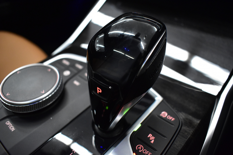 BMW 3シリーズ 320i Mｽﾎﾟｰﾂ 1ｵｰﾅｰ ｻﾝR ｲﾉﾍﾞｰｼｮﾝ&ﾊｲﾗｲﾝ&ｺﾝﾌｫｰﾄP ﾚｰｻﾞｰLEDﾗｲﾄ ﾋｰﾀｰ付ｺﾆｬｯｸ革 ACC HUD ﾊﾟｰｷﾝｸﾞｱｼｽﾄ ﾀｯﾁﾊﾟﾈﾙﾅﾋﾞ ｼﾞｪｽﾁｬｰｺﾝﾄﾛｰﾙ 電動ﾄﾗﾝｸ HiFiｽﾋﾟｰｶｰ ｳｯﾄﾞｲﾝﾃﾘｱ ｱｯﾌﾟﾙｶｰﾌﾟﾚｲ 18AW 2年保証