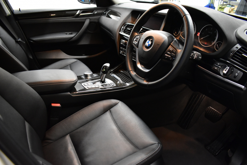 BMW X3 Xdrive20d Xﾗｲﾝ 最終ﾓﾃﾞﾙ ﾋｰﾀｰ付電動黒革 追従ACC LCW 横ﾒﾆｭｰ型ﾀｯﾁﾊﾟｯﾄﾞHDDﾅﾋﾞTV 全周囲ｶﾒﾗ 衝突軽減ﾌﾞﾚｰｷ 車線逸脱&歩行者警告  Bluetoothｵｰﾃﾞｨｵ&通話 電動Rｹﾞｰﾄ LEDﾌｫｸﾞﾗｲﾄ 18AW ｳｯﾄﾞﾊﾟﾈﾙ 2年保証