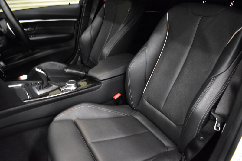 BMW 3シリーズ 320i Mｽﾎﾟｰﾂ LCI後期 8A型(B48B20A)ｴﾝｼﾞﾝ ﾋｰﾀｰ付電動ﾌﾞﾗｯｸﾚｻﾞｰｽﾎﾟｰﾂｼｰﾄ 追従ACC LEDﾍｯﾄﾞﾗｲﾄ&ﾃｰﾙ 19AW 車線変更&逸脱&歩行者警告 衝突軽減ﾌﾞﾚｰｷ ﾀｯﾁﾊﾟｯﾄﾞ式iﾄﾞﾗｲﾌﾞHDDﾅﾋﾞ Bｶﾒﾗ ﾘｱPDC ﾊﾟﾄﾞﾙ ｽﾏｰﾄｷｰ 2年保証