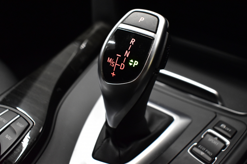 BMW 3シリーズ 320i Mｽﾎﾟｰﾂ LCI後期 8A型(B48B20A)ｴﾝｼﾞﾝ ﾋｰﾀｰ付電動ﾌﾞﾗｯｸﾚｻﾞｰｽﾎﾟｰﾂｼｰﾄ 追従ACC LEDﾍｯﾄﾞﾗｲﾄ&ﾃｰﾙ 19AW 車線変更&逸脱&歩行者警告 衝突軽減ﾌﾞﾚｰｷ ﾀｯﾁﾊﾟｯﾄﾞ式iﾄﾞﾗｲﾌﾞHDDﾅﾋﾞ Bｶﾒﾗ ﾘｱPDC ﾊﾟﾄﾞﾙ ｽﾏｰﾄｷｰ 2年保証