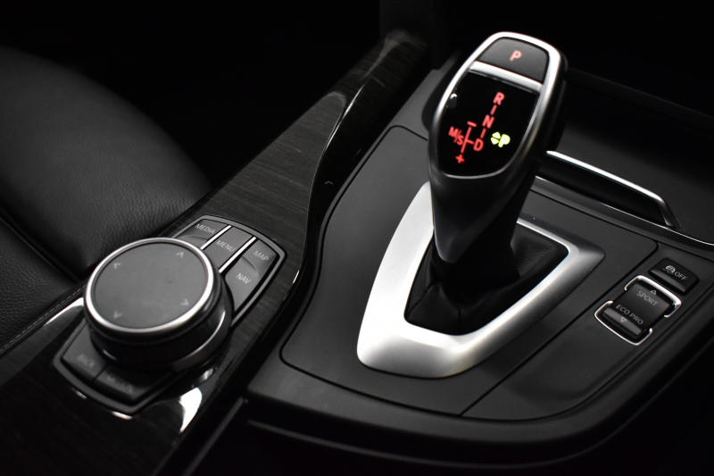 BMW 3シリーズ 320i Mｽﾎﾟｰﾂ LCI後期 8A型(B48B20A)ｴﾝｼﾞﾝ ﾋｰﾀｰ付電動ﾌﾞﾗｯｸﾚｻﾞｰｽﾎﾟｰﾂｼｰﾄ 追従ACC LEDﾍｯﾄﾞﾗｲﾄ&ﾃｰﾙ 19AW 車線変更&逸脱&歩行者警告 衝突軽減ﾌﾞﾚｰｷ ﾀｯﾁﾊﾟｯﾄﾞ式iﾄﾞﾗｲﾌﾞHDDﾅﾋﾞ Bｶﾒﾗ ﾘｱPDC ﾊﾟﾄﾞﾙ ｽﾏｰﾄｷｰ 2年保証