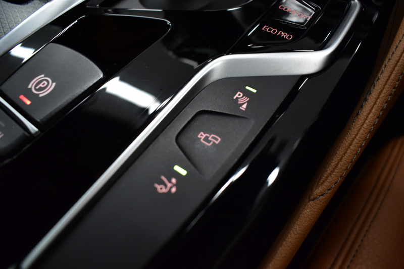 BMW 6シリーズ 623dｸﾞﾗﾝﾂｰﾘｽﾓ Mｽﾎﾟｰﾂ 1ｵｰﾅｰ ｱｯﾌﾟｸﾞﾚｰﾄﾞ&ｺﾝﾌｫｰﾄP ﾊﾟﾉﾗﾏSR LEDﾍｯﾄﾞﾗｲﾄ  ACC ﾊｰﾏﾝｶｰﾄﾞﾝｻｳﾝﾄﾞ ﾋｰﾀｰ&ﾍﾞﾝﾁﾚｰｼｮﾝ&ﾏｯｻｰｼﾞ付茶革 HUD 20AW 衝突軽減B 車線変更 &逸脱&歩行者警告 ﾅﾋﾞ全周囲ｶﾒ 液晶ﾒｰﾀｰ  電動ﾄﾗﾝｸ 2年保証