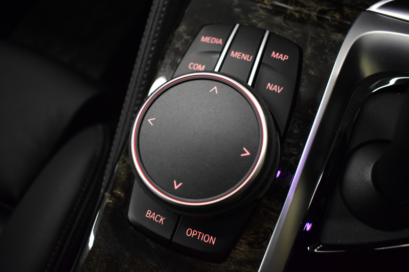 BMW 5シリーズ 523i Mｽﾎﾟｰﾂ 1ｵｰﾅｰ ﾊｲﾗｲﾝP 変更後全面液晶ﾒｰﾀｰﾊﾟﾈﾙ 全席ﾋｰﾀｰ付黒革 HUD LEDﾍｯﾄﾞﾗｲﾄ 追従ACC 車線変更&逸脱警告 衝突軽減B ﾀｯﾁﾊﾟﾈﾙ対応iﾄﾞﾗｲﾌﾞHDDﾅﾋﾞﾌﾙｾｸﾞ 全周囲ｶﾒﾗ3Dﾋﾞｭｰ 電動ﾄﾗﾝｸ 19AW 2年保証