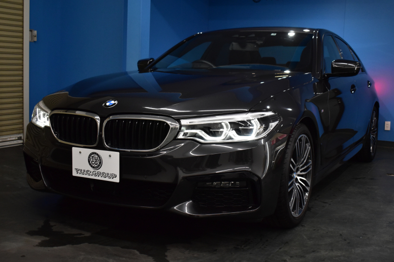 BMW 5シリーズ 523i Mｽﾎﾟｰﾂ 1ｵｰﾅｰ ﾊｲﾗｲﾝP 変更後全面液晶ﾒｰﾀｰﾊﾟﾈﾙ 全席ﾋｰﾀｰ付黒革 HUD LEDﾍｯﾄﾞﾗｲﾄ 追従ACC 車線変更&逸脱警告 衝突軽減B ﾀｯﾁﾊﾟﾈﾙ対応iﾄﾞﾗｲﾌﾞHDDﾅﾋﾞﾌﾙｾｸﾞ 全周囲ｶﾒﾗ3Dﾋﾞｭｰ 電動ﾄﾗﾝｸ 19AW 2年保証