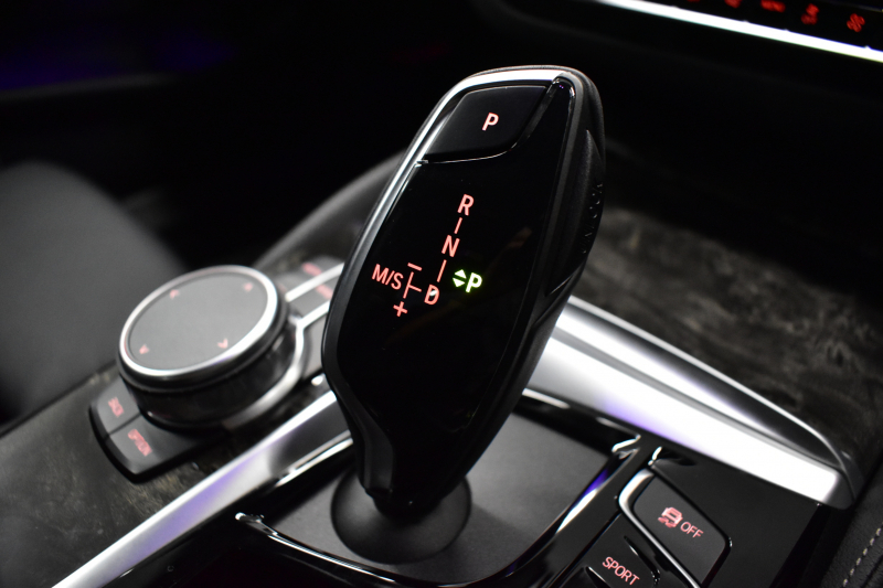 BMW 5シリーズ 523i Mｽﾎﾟｰﾂ 1ｵｰﾅｰ ﾊｲﾗｲﾝP 変更後全面液晶ﾒｰﾀｰﾊﾟﾈﾙ 全席ﾋｰﾀｰ付黒革 HUD LEDﾍｯﾄﾞﾗｲﾄ 追従ACC 車線変更&逸脱警告 衝突軽減B ﾀｯﾁﾊﾟﾈﾙ対応iﾄﾞﾗｲﾌﾞHDDﾅﾋﾞﾌﾙｾｸﾞ 全周囲ｶﾒﾗ3Dﾋﾞｭｰ 電動ﾄﾗﾝｸ 19AW 2年保証