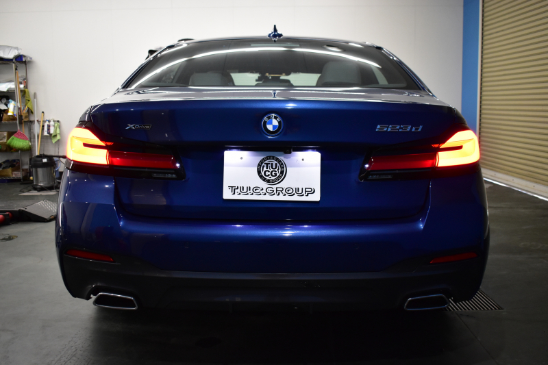 BMW 5シリーズ 523d Xﾄﾞﾗｲﾌﾞ Mｽﾎﾟｰﾂ ｴﾃﾞｨｼｮﾝｼﾞｮｲ+ LCI後期 4WD ｴｸｽｸﾙｰｼﾌﾞﾅｯﾊﾟﾚｻﾞｰP 全席ﾋｰﾀｰ&付ｴｸｽｸﾙｰｼﾌﾞﾅｯﾊﾟ白革 Mperfoemanceｽﾎﾟｰﾂﾌﾞﾚｰｷ 新ﾃﾞｻﾞｲﾝLEDﾍｯﾄﾞﾗｲﾄ 可変ｻｽﾍﾟﾝｼｮﾝ ﾗｲﾌﾞｺｸﾋﾟｯﾄ ACC HUD LCW 3Dﾋﾞｭｰ ﾌﾙｾｸﾞ 2年保証