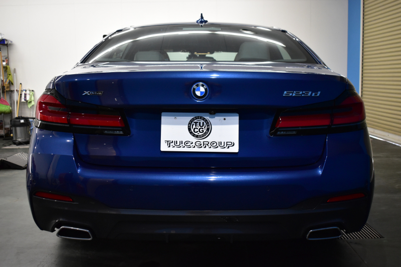 BMW 5シリーズ 523d Xﾄﾞﾗｲﾌﾞ Mｽﾎﾟｰﾂ ｴﾃﾞｨｼｮﾝｼﾞｮｲ+ LCI後期 4WD ｴｸｽｸﾙｰｼﾌﾞﾅｯﾊﾟﾚｻﾞｰP 全席ﾋｰﾀｰ&付ｴｸｽｸﾙｰｼﾌﾞﾅｯﾊﾟ白革 Mperfoemanceｽﾎﾟｰﾂﾌﾞﾚｰｷ 新ﾃﾞｻﾞｲﾝLEDﾍｯﾄﾞﾗｲﾄ 可変ｻｽﾍﾟﾝｼｮﾝ ﾗｲﾌﾞｺｸﾋﾟｯﾄ ACC HUD LCW 3Dﾋﾞｭｰ ﾌﾙｾｸﾞ 2年保証