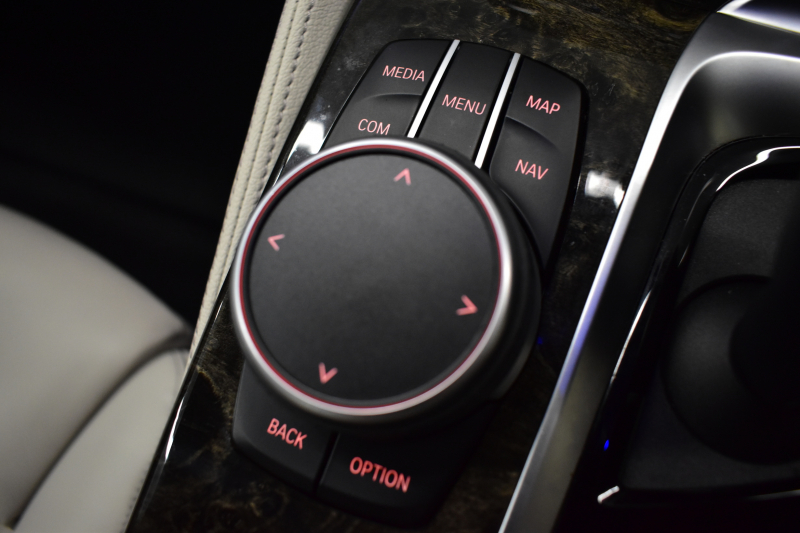 BMW 5シリーズ 523d Xﾄﾞﾗｲﾌﾞ Mｽﾎﾟｰﾂ ｴﾃﾞｨｼｮﾝｼﾞｮｲ+ LCI後期 4WD ｴｸｽｸﾙｰｼﾌﾞﾅｯﾊﾟﾚｻﾞｰP 全席ﾋｰﾀｰ&付ｴｸｽｸﾙｰｼﾌﾞﾅｯﾊﾟ白革 Mperfoemanceｽﾎﾟｰﾂﾌﾞﾚｰｷ 新ﾃﾞｻﾞｲﾝLEDﾍｯﾄﾞﾗｲﾄ 可変ｻｽﾍﾟﾝｼｮﾝ ﾗｲﾌﾞｺｸﾋﾟｯﾄ ACC HUD LCW 3Dﾋﾞｭｰ ﾌﾙｾｸﾞ 2年保証