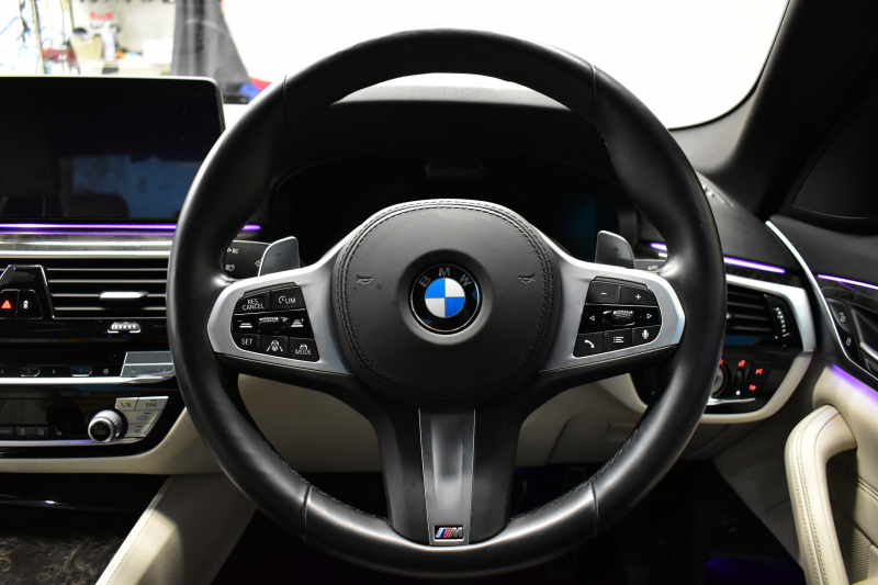 BMW 5シリーズ 523d Xﾄﾞﾗｲﾌﾞ Mｽﾎﾟｰﾂ ｴﾃﾞｨｼｮﾝｼﾞｮｲ+ LCI後期 4WD ｴｸｽｸﾙｰｼﾌﾞﾅｯﾊﾟﾚｻﾞｰP 全席ﾋｰﾀｰ&付ｴｸｽｸﾙｰｼﾌﾞﾅｯﾊﾟ白革 Mperfoemanceｽﾎﾟｰﾂﾌﾞﾚｰｷ 新ﾃﾞｻﾞｲﾝLEDﾍｯﾄﾞﾗｲﾄ 可変ｻｽﾍﾟﾝｼｮﾝ ﾗｲﾌﾞｺｸﾋﾟｯﾄ ACC HUD LCW 3Dﾋﾞｭｰ ﾌﾙｾｸﾞ 2年保証