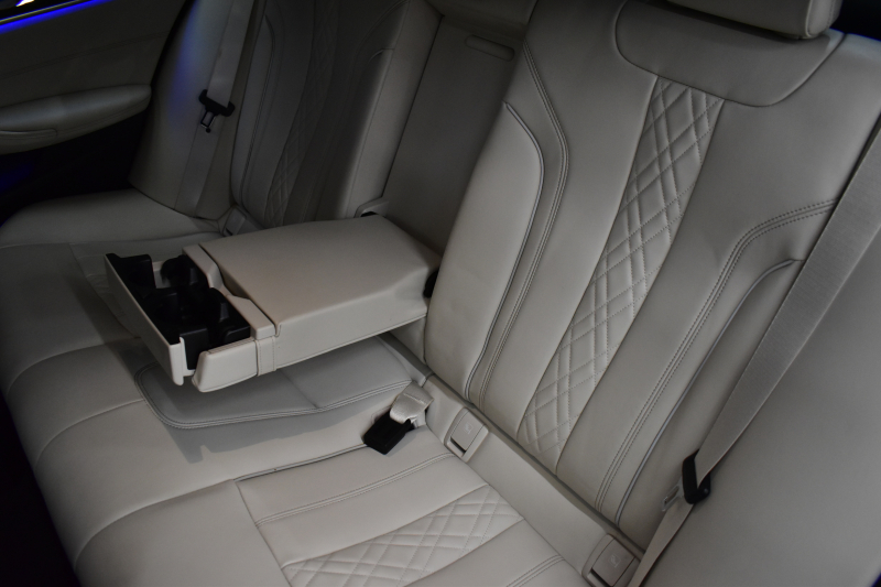 BMW 5シリーズ 523d Xﾄﾞﾗｲﾌﾞ Mｽﾎﾟｰﾂ ｴﾃﾞｨｼｮﾝｼﾞｮｲ+ LCI後期 4WD ｴｸｽｸﾙｰｼﾌﾞﾅｯﾊﾟﾚｻﾞｰP 全席ﾋｰﾀｰ&付ｴｸｽｸﾙｰｼﾌﾞﾅｯﾊﾟ白革 Mperfoemanceｽﾎﾟｰﾂﾌﾞﾚｰｷ 新ﾃﾞｻﾞｲﾝLEDﾍｯﾄﾞﾗｲﾄ 可変ｻｽﾍﾟﾝｼｮﾝ ﾗｲﾌﾞｺｸﾋﾟｯﾄ ACC HUD LCW 3Dﾋﾞｭｰ ﾌﾙｾｸﾞ 2年保証