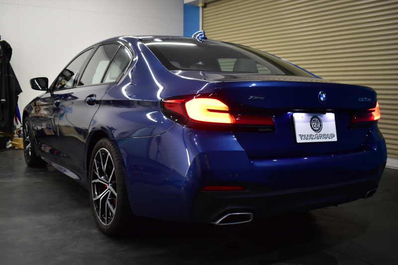 BMW 5シリーズ 523d Xﾄﾞﾗｲﾌﾞ Mｽﾎﾟｰﾂ ｴﾃﾞｨｼｮﾝｼﾞｮｲ+ LCI後期 4WD ｴｸｽｸﾙｰｼﾌﾞﾅｯﾊﾟﾚｻﾞｰP 全席ﾋｰﾀｰ&付ｴｸｽｸﾙｰｼﾌﾞﾅｯﾊﾟ白革 Mperfoemanceｽﾎﾟｰﾂﾌﾞﾚｰｷ 新ﾃﾞｻﾞｲﾝLEDﾍｯﾄﾞﾗｲﾄ 可変ｻｽﾍﾟﾝｼｮﾝ ﾗｲﾌﾞｺｸﾋﾟｯﾄ ACC HUD LCW 3Dﾋﾞｭｰ ﾌﾙｾｸﾞ 2年保証