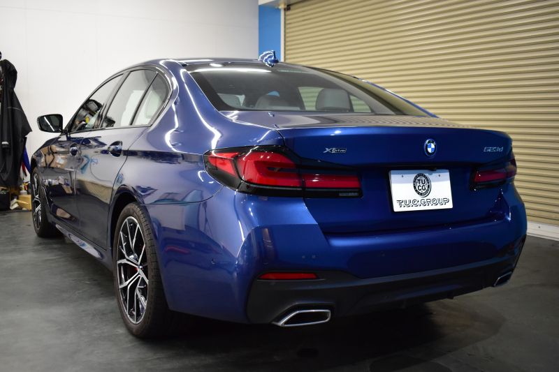 BMW 5シリーズ 523d Xﾄﾞﾗｲﾌﾞ Mｽﾎﾟｰﾂ ｴﾃﾞｨｼｮﾝｼﾞｮｲ+ LCI後期 4WD ｴｸｽｸﾙｰｼﾌﾞﾅｯﾊﾟﾚｻﾞｰP 全席ﾋｰﾀｰ&付ｴｸｽｸﾙｰｼﾌﾞﾅｯﾊﾟ白革 Mperfoemanceｽﾎﾟｰﾂﾌﾞﾚｰｷ 新ﾃﾞｻﾞｲﾝLEDﾍｯﾄﾞﾗｲﾄ 可変ｻｽﾍﾟﾝｼｮﾝ ﾗｲﾌﾞｺｸﾋﾟｯﾄ ACC HUD LCW 3Dﾋﾞｭｰ ﾌﾙｾｸﾞ 2年保証