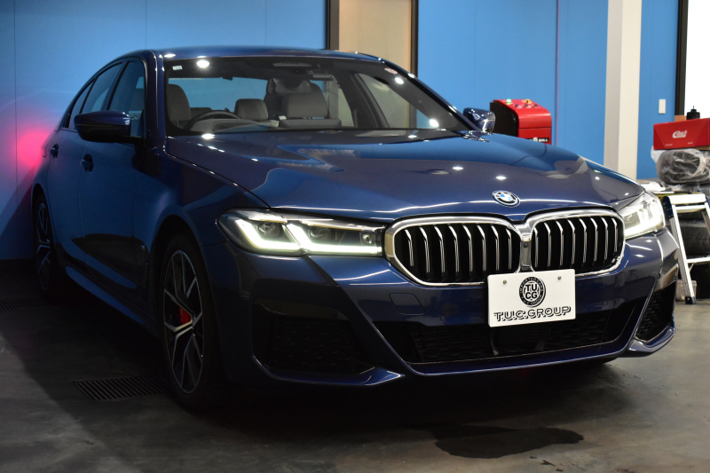 BMW 5シリーズ 523d Xﾄﾞﾗｲﾌﾞ Mｽﾎﾟｰﾂ ｴﾃﾞｨｼｮﾝｼﾞｮｲ+ LCI後期 4WD ｴｸｽｸﾙｰｼﾌﾞﾅｯﾊﾟﾚｻﾞｰP 全席ﾋｰﾀｰ&付ｴｸｽｸﾙｰｼﾌﾞﾅｯﾊﾟ白革 Mperfoemanceｽﾎﾟｰﾂﾌﾞﾚｰｷ 新ﾃﾞｻﾞｲﾝLEDﾍｯﾄﾞﾗｲﾄ 可変ｻｽﾍﾟﾝｼｮﾝ ﾗｲﾌﾞｺｸﾋﾟｯﾄ ACC HUD LCW 3Dﾋﾞｭｰ ﾌﾙｾｸﾞ 2年保証