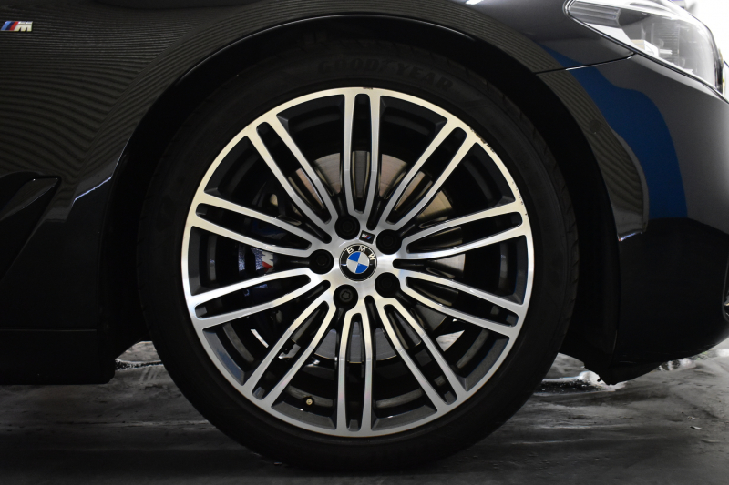 BMW 5シリーズ 530iﾂｰﾘﾝｸﾞ Mｽﾎﾟｰﾂ ﾊｲﾗｲﾝ&ｱﾄﾞﾊﾞﾝｽP 新ﾃﾞｻﾞｲﾝ全面液晶ﾒｰﾀｰ LEDﾍｯﾄﾞﾗｲﾄ 全席ｼｰﾄﾋｰﾀｰ付ﾍﾞｰｼﾞｭ革 追従ACC HUD ﾀｯﾁﾊﾟﾈﾙHDDﾅﾋﾞ 全周囲ｶﾒﾗ3Dﾋﾞｭｰ Pｱｼｽﾄ 車線変更&逸脱&歩行者警告  19AW 2年保証