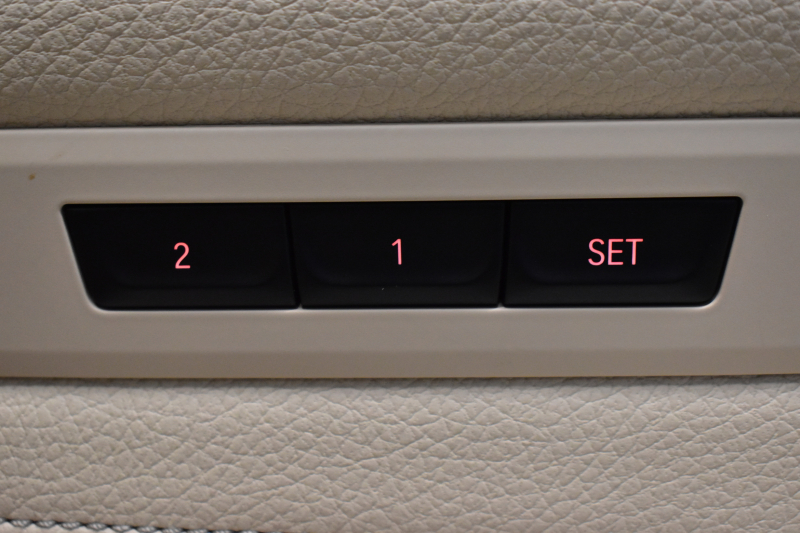 BMW 5シリーズ 530iﾂｰﾘﾝｸﾞ Mｽﾎﾟｰﾂ ﾊｲﾗｲﾝ&ｱﾄﾞﾊﾞﾝｽP 新ﾃﾞｻﾞｲﾝ全面液晶ﾒｰﾀｰ LEDﾍｯﾄﾞﾗｲﾄ 全席ｼｰﾄﾋｰﾀｰ付ﾍﾞｰｼﾞｭ革 追従ACC HUD ﾀｯﾁﾊﾟﾈﾙHDDﾅﾋﾞ 全周囲ｶﾒﾗ3Dﾋﾞｭｰ Pｱｼｽﾄ 車線変更&逸脱&歩行者警告  19AW 2年保証