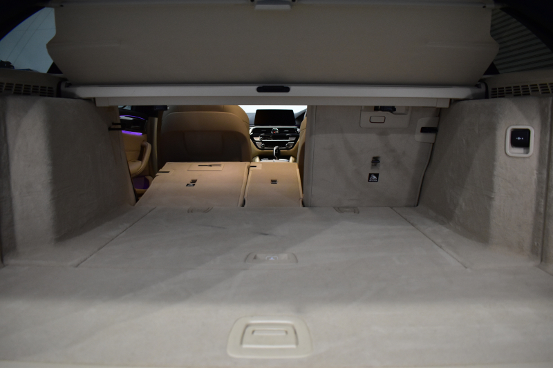 BMW 5シリーズ 530iﾂｰﾘﾝｸﾞ Mｽﾎﾟｰﾂ ﾊｲﾗｲﾝ&ｱﾄﾞﾊﾞﾝｽP 新ﾃﾞｻﾞｲﾝ全面液晶ﾒｰﾀｰ LEDﾍｯﾄﾞﾗｲﾄ 全席ｼｰﾄﾋｰﾀｰ付ﾍﾞｰｼﾞｭ革 追従ACC HUD ﾀｯﾁﾊﾟﾈﾙHDDﾅﾋﾞ 全周囲ｶﾒﾗ3Dﾋﾞｭｰ Pｱｼｽﾄ 車線変更&逸脱&歩行者警告  19AW 2年保証