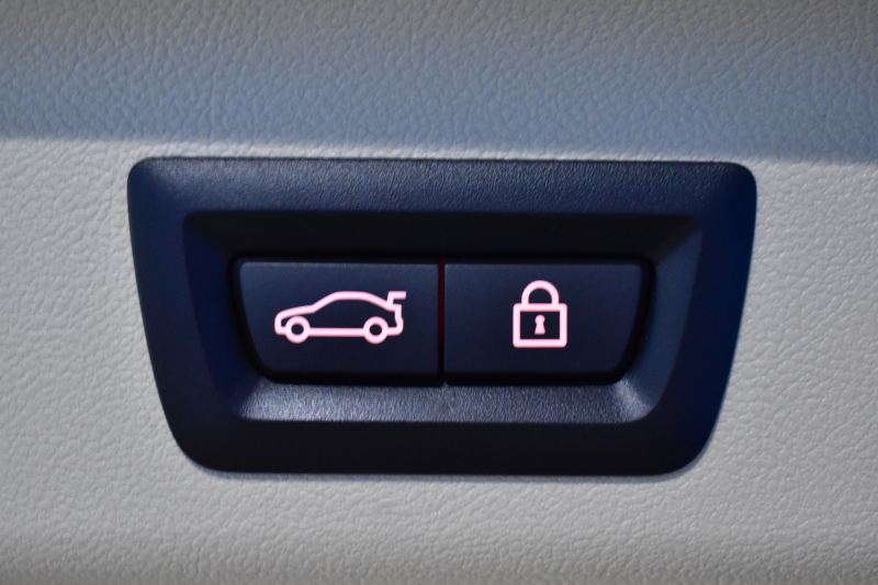 BMW 5シリーズ 530iﾂｰﾘﾝｸﾞ Mｽﾎﾟｰﾂ ﾊｲﾗｲﾝ&ｱﾄﾞﾊﾞﾝｽP 新ﾃﾞｻﾞｲﾝ全面液晶ﾒｰﾀｰ LEDﾍｯﾄﾞﾗｲﾄ 全席ｼｰﾄﾋｰﾀｰ付ﾍﾞｰｼﾞｭ革 追従ACC HUD ﾀｯﾁﾊﾟﾈﾙHDDﾅﾋﾞ 全周囲ｶﾒﾗ3Dﾋﾞｭｰ Pｱｼｽﾄ 車線変更&逸脱&歩行者警告  19AW 2年保証