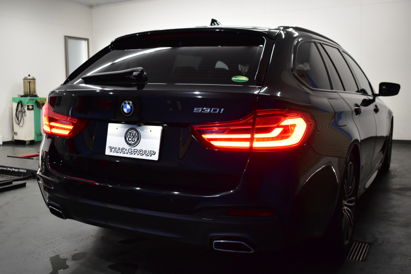 BMW 5シリーズ 530iﾂｰﾘﾝｸﾞ Mｽﾎﾟｰﾂ ﾊｲﾗｲﾝ&ｱﾄﾞﾊﾞﾝｽP 新ﾃﾞｻﾞｲﾝ全面液晶ﾒｰﾀｰ LEDﾍｯﾄﾞﾗｲﾄ 全席ｼｰﾄﾋｰﾀｰ付ﾍﾞｰｼﾞｭ革 追従ACC HUD ﾀｯﾁﾊﾟﾈﾙHDDﾅﾋﾞ 全周囲ｶﾒﾗ3Dﾋﾞｭｰ Pｱｼｽﾄ 車線変更&逸脱&歩行者警告  19AW 2年保証