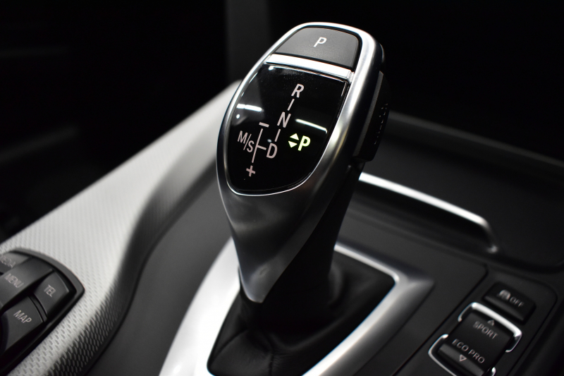 BMW 3シリーズ 320iﾂｰﾘﾝｸﾞ Mｽﾎﾟｰﾂ  LCI後期 8Aｴﾝｼﾞﾝ ﾊﾟﾉﾗﾏｻﾝﾙｰﾌ 1ｵｰﾅｰ 社外ﾌﾙｾｸﾞTV 19AW LEDﾍｯﾄﾞﾗｲﾄ&ﾃｰﾙ 追従ACC 車線逸脱&歩行者警告 衝突軽減ﾌﾞﾚｰｷ ｱﾙｶﾝﾀｰﾗ電動ｽﾎﾟｰﾂｼｰﾄ ﾀｯﾁﾊﾟｯﾄﾞiﾄﾞﾗｲﾌﾞHDDﾅﾋﾞ BｶﾒﾗﾘｱPDC 電動Rｹﾞｰﾄ 2年保証