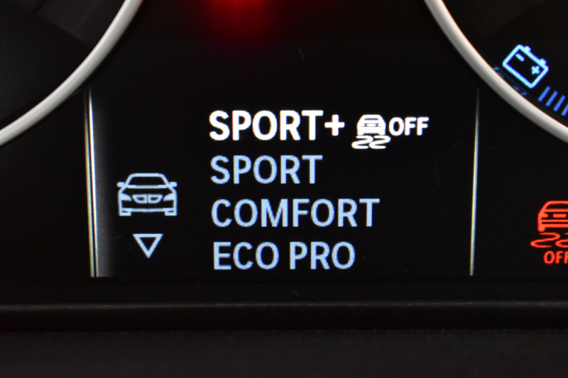 BMW 3シリーズ 320iﾂｰﾘﾝｸﾞ Mｽﾎﾟｰﾂ  LCI後期 8Aｴﾝｼﾞﾝ ﾊﾟﾉﾗﾏｻﾝﾙｰﾌ 1ｵｰﾅｰ 社外ﾌﾙｾｸﾞTV 19AW LEDﾍｯﾄﾞﾗｲﾄ&ﾃｰﾙ 追従ACC 車線逸脱&歩行者警告 衝突軽減ﾌﾞﾚｰｷ ｱﾙｶﾝﾀｰﾗ電動ｽﾎﾟｰﾂｼｰﾄ ﾀｯﾁﾊﾟｯﾄﾞiﾄﾞﾗｲﾌﾞHDDﾅﾋﾞ BｶﾒﾗﾘｱPDC 電動Rｹﾞｰﾄ 2年保証