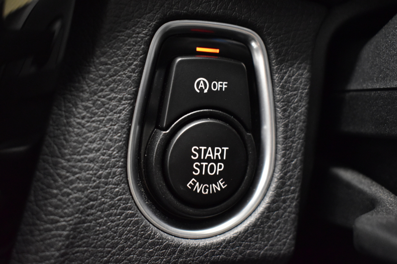 BMW 3シリーズ 320iﾂｰﾘﾝｸﾞ Mｽﾎﾟｰﾂ  LCI後期 8Aｴﾝｼﾞﾝ ﾊﾟﾉﾗﾏｻﾝﾙｰﾌ 1ｵｰﾅｰ 社外ﾌﾙｾｸﾞTV 19AW LEDﾍｯﾄﾞﾗｲﾄ&ﾃｰﾙ 追従ACC 車線逸脱&歩行者警告 衝突軽減ﾌﾞﾚｰｷ ｱﾙｶﾝﾀｰﾗ電動ｽﾎﾟｰﾂｼｰﾄ ﾀｯﾁﾊﾟｯﾄﾞiﾄﾞﾗｲﾌﾞHDDﾅﾋﾞ BｶﾒﾗﾘｱPDC 電動Rｹﾞｰﾄ 2年保証