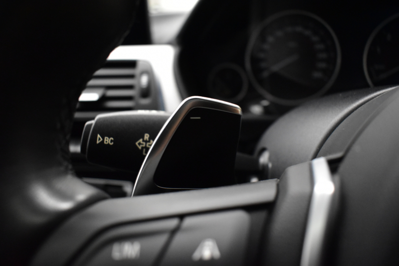 BMW 3シリーズ 320iﾂｰﾘﾝｸﾞ Mｽﾎﾟｰﾂ  LCI後期 8Aｴﾝｼﾞﾝ ﾊﾟﾉﾗﾏｻﾝﾙｰﾌ 1ｵｰﾅｰ 社外ﾌﾙｾｸﾞTV 19AW LEDﾍｯﾄﾞﾗｲﾄ&ﾃｰﾙ 追従ACC 車線逸脱&歩行者警告 衝突軽減ﾌﾞﾚｰｷ ｱﾙｶﾝﾀｰﾗ電動ｽﾎﾟｰﾂｼｰﾄ ﾀｯﾁﾊﾟｯﾄﾞiﾄﾞﾗｲﾌﾞHDDﾅﾋﾞ BｶﾒﾗﾘｱPDC 電動Rｹﾞｰﾄ 2年保証