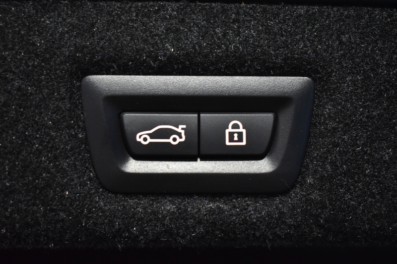 BMW 5シリーズ 530i Mｽﾎﾟｰﾂ 高出力ﾓﾃﾞﾙ ｲﾉﾍﾞｰｼｮﾝ&ﾊｲﾗｲﾝP 全席ﾋｰﾀｰ付黒革 HUD LEDﾍｯﾄﾞﾗｲﾄ ACC LCW 液晶ﾒｰﾀｰ Mspﾌﾞﾚｰｷ ﾀｯﾁﾊﾟﾈﾙ対応iﾄﾞﾗｲﾌﾞHDDﾅﾋﾞﾌﾙｾｸﾞ ｼﾞｪｽﾁｬｰC 3Dﾋﾞｭｰ ﾜｲﾔﾚｽﾁｬｰｼﾞ 19AW 2年保証