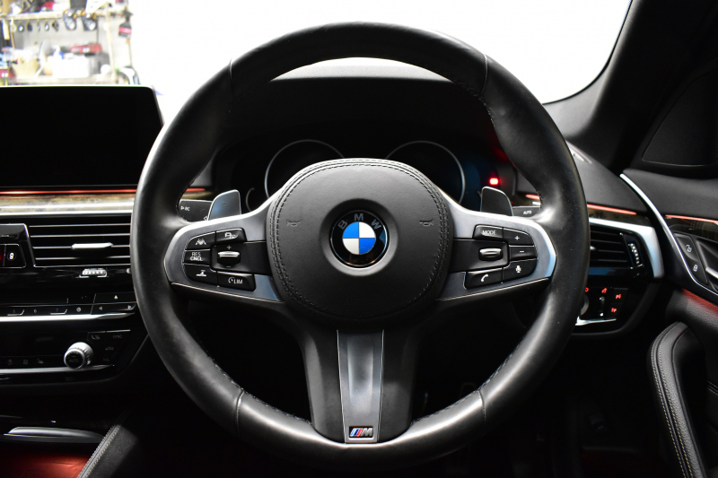 BMW 5シリーズ 530i Mｽﾎﾟｰﾂ 高出力ﾓﾃﾞﾙ ｲﾉﾍﾞｰｼｮﾝ&ﾊｲﾗｲﾝP 全席ﾋｰﾀｰ付黒革 HUD LEDﾍｯﾄﾞﾗｲﾄ ACC LCW 液晶ﾒｰﾀｰ Mspﾌﾞﾚｰｷ ﾀｯﾁﾊﾟﾈﾙ対応iﾄﾞﾗｲﾌﾞHDDﾅﾋﾞﾌﾙｾｸﾞ ｼﾞｪｽﾁｬｰC 3Dﾋﾞｭｰ ﾜｲﾔﾚｽﾁｬｰｼﾞ 19AW 2年保証