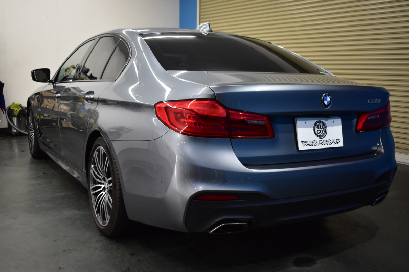 BMW 5シリーズ 530i Mｽﾎﾟｰﾂ 高出力ﾓﾃﾞﾙ ｲﾉﾍﾞｰｼｮﾝ&ﾊｲﾗｲﾝP 全席ﾋｰﾀｰ付黒革 HUD LEDﾍｯﾄﾞﾗｲﾄ ACC LCW 液晶ﾒｰﾀｰ Mspﾌﾞﾚｰｷ ﾀｯﾁﾊﾟﾈﾙ対応iﾄﾞﾗｲﾌﾞHDDﾅﾋﾞﾌﾙｾｸﾞ ｼﾞｪｽﾁｬｰC 3Dﾋﾞｭｰ ﾜｲﾔﾚｽﾁｬｰｼﾞ 19AW 2年保証