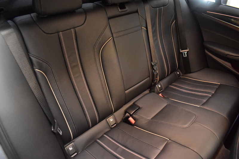 BMW 5シリーズ 530i Mｽﾎﾟｰﾂ 高出力ﾓﾃﾞﾙ ｲﾉﾍﾞｰｼｮﾝ&ﾊｲﾗｲﾝP 全席ﾋｰﾀｰ付黒革 HUD LEDﾍｯﾄﾞﾗｲﾄ ACC LCW 液晶ﾒｰﾀｰ Mspﾌﾞﾚｰｷ ﾀｯﾁﾊﾟﾈﾙ対応iﾄﾞﾗｲﾌﾞHDDﾅﾋﾞﾌﾙｾｸﾞ ｼﾞｪｽﾁｬｰC 3Dﾋﾞｭｰ ﾜｲﾔﾚｽﾁｬｰｼﾞ 19AW 2年保証