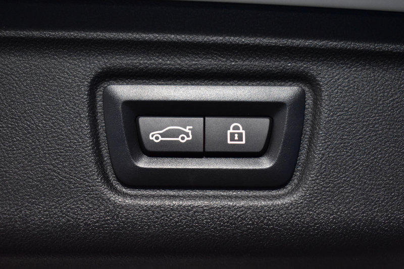 BMW 3シリーズ 330iﾂｰﾘﾝｸﾞ Mｽﾎﾟｰﾂ G21型 1ｵｰﾅｰ 高出力 ｲﾉﾍﾞｰｼｮﾝ&ﾊｲﾗｲﾝ&ｺﾝﾌｫｰﾄP ﾚｰｻﾞｰLEDﾗｲﾄ ﾋｰﾀｰ付黒革 ACC HUD 18AW Mｽﾎﾟｰﾂﾌﾞﾚｰｷ ﾊﾟｰｷﾝｸﾞｱｼｽﾄ+ 全周囲ｶﾒﾗ ｼﾞｪｽﾁｬｰC対応ﾀｯﾁﾊﾟﾈﾙﾅﾋﾞ ｱｯﾌﾟﾙｶｰﾌﾟﾚｲ 電動Rｹﾞｰﾄ ﾜｲﾔﾚｽ充電2年保証