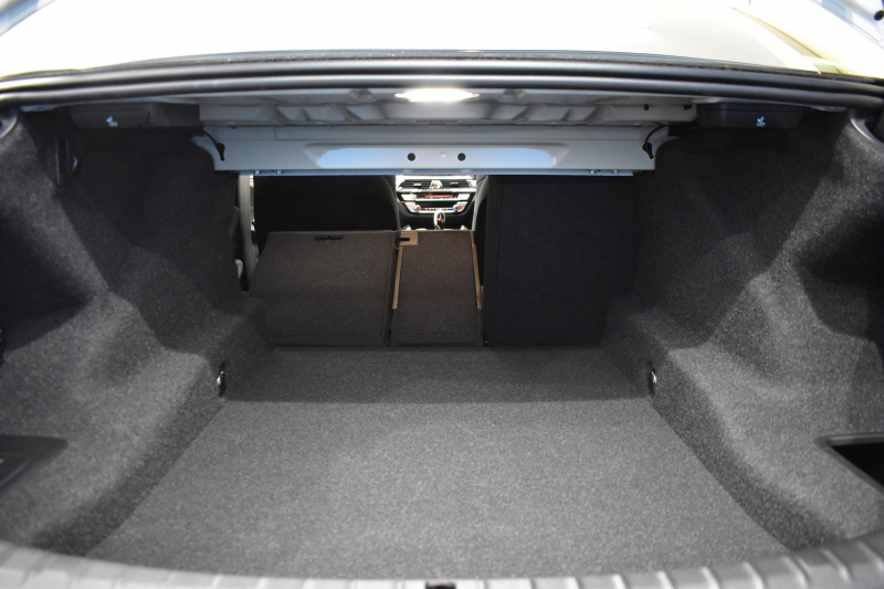 BMW 5シリーズ 523i Mｽﾎﾟｰﾂ 1ｵｰﾅｰ ﾊｲﾗｲﾝP 変更後全面液晶ﾒｰﾀｰﾊﾟﾈﾙ 全席ﾋｰﾀｰ付黒革 HUD LEDﾍｯﾄﾞﾗｲﾄ 追従ACC 車線変更&逸脱警告 衝突軽減B ﾀｯﾁﾊﾟﾈﾙ対応iﾄﾞﾗｲﾌﾞHDDﾅﾋﾞﾌﾙｾｸﾞ 全周囲ｶﾒﾗ3Dﾋﾞｭｰ 電動ﾄﾗﾝｸ 19AW 2年保証