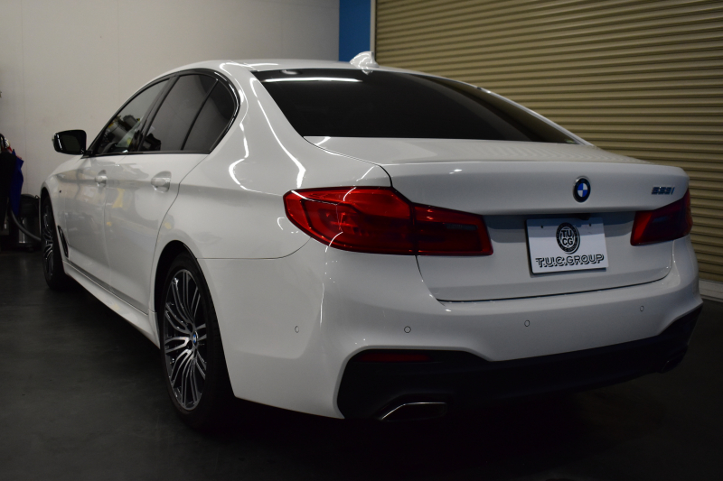 BMW 5シリーズ 523i Mｽﾎﾟｰﾂ 1ｵｰﾅｰ ﾊｲﾗｲﾝP 変更後全面液晶ﾒｰﾀｰﾊﾟﾈﾙ 全席ﾋｰﾀｰ付黒革 HUD LEDﾍｯﾄﾞﾗｲﾄ 追従ACC 車線変更&逸脱警告 衝突軽減B ﾀｯﾁﾊﾟﾈﾙ対応iﾄﾞﾗｲﾌﾞHDDﾅﾋﾞﾌﾙｾｸﾞ 全周囲ｶﾒﾗ3Dﾋﾞｭｰ 電動ﾄﾗﾝｸ 19AW 2年保証