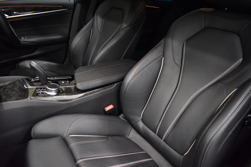 BMW 5シリーズ 523i Mｽﾎﾟｰﾂ 1ｵｰﾅｰ ﾊｲﾗｲﾝP 変更後全面液晶ﾒｰﾀｰﾊﾟﾈﾙ 全席ﾋｰﾀｰ付黒革 HUD LEDﾍｯﾄﾞﾗｲﾄ 追従ACC 車線変更&逸脱警告 衝突軽減B ﾀｯﾁﾊﾟﾈﾙ対応iﾄﾞﾗｲﾌﾞHDDﾅﾋﾞﾌﾙｾｸﾞ 全周囲ｶﾒﾗ3Dﾋﾞｭｰ 電動ﾄﾗﾝｸ 19AW 2年保証