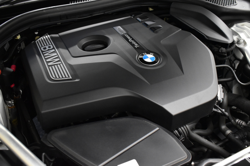 BMW 5シリーズ 523i Mｽﾎﾟｰﾂ 1ｵｰﾅｰ ﾊｲﾗｲﾝP 変更後全面液晶ﾒｰﾀｰﾊﾟﾈﾙ 全席ﾋｰﾀｰ付黒革 HUD LEDﾍｯﾄﾞﾗｲﾄ 追従ACC 車線変更&逸脱警告 衝突軽減B ﾀｯﾁﾊﾟﾈﾙ対応iﾄﾞﾗｲﾌﾞHDDﾅﾋﾞﾌﾙｾｸﾞ 全周囲ｶﾒﾗ3Dﾋﾞｭｰ 電動ﾄﾗﾝｸ 19AW 2年保証