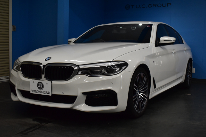 BMW 5シリーズ 523i Mｽﾎﾟｰﾂ 1ｵｰﾅｰ ﾊｲﾗｲﾝP 変更後全面液晶ﾒｰﾀｰﾊﾟﾈﾙ 全席ﾋｰﾀｰ付黒革 HUD LEDﾍｯﾄﾞﾗｲﾄ 追従ACC 車線変更&逸脱警告 衝突軽減B ﾀｯﾁﾊﾟﾈﾙ対応iﾄﾞﾗｲﾌﾞHDDﾅﾋﾞﾌﾙｾｸﾞ 全周囲ｶﾒﾗ3Dﾋﾞｭｰ 電動ﾄﾗﾝｸ 19AW 2年保証