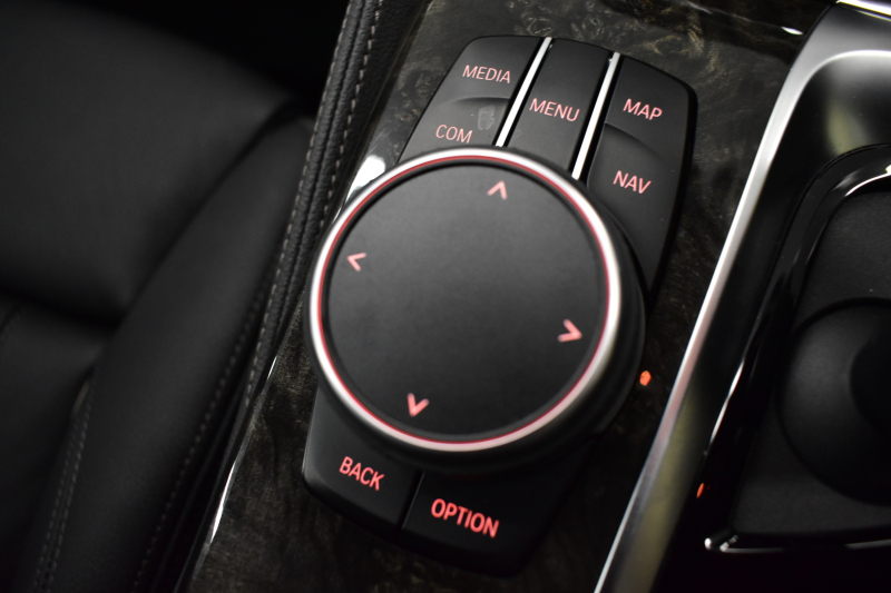 BMW 5シリーズ 523i Mｽﾎﾟｰﾂ 1ｵｰﾅｰ ﾊｲﾗｲﾝP 変更後全面液晶ﾒｰﾀｰﾊﾟﾈﾙ 全席ﾋｰﾀｰ付黒革 HUD LEDﾍｯﾄﾞﾗｲﾄ 追従ACC 車線変更&逸脱警告 衝突軽減B ﾀｯﾁﾊﾟﾈﾙ対応iﾄﾞﾗｲﾌﾞHDDﾅﾋﾞﾌﾙｾｸﾞ 全周囲ｶﾒﾗ3Dﾋﾞｭｰ 電動ﾄﾗﾝｸ 19AW 2年保証