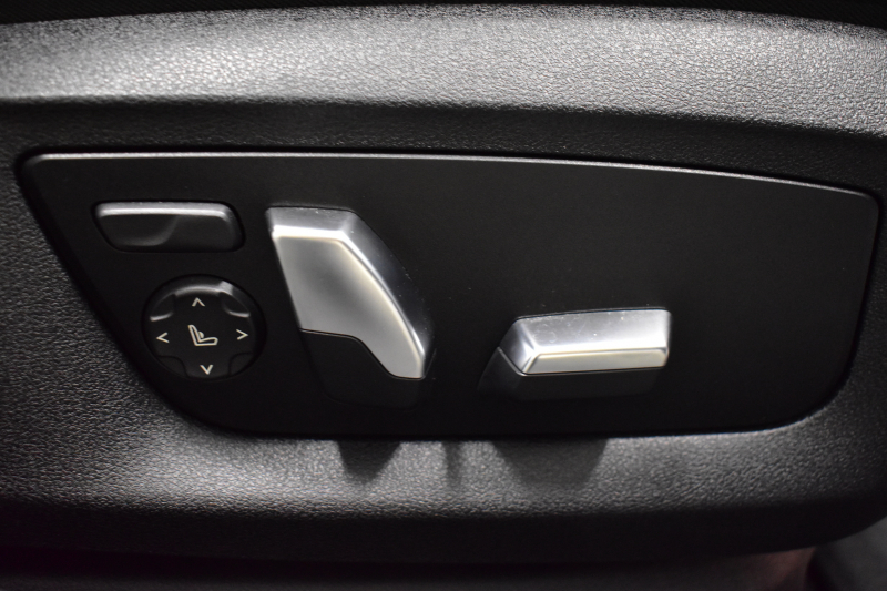 BMW 5シリーズ 523i Mｽﾎﾟｰﾂ 1ｵｰﾅｰ ﾊｲﾗｲﾝP 変更後全面液晶ﾒｰﾀｰﾊﾟﾈﾙ 全席ﾋｰﾀｰ付黒革 HUD LEDﾍｯﾄﾞﾗｲﾄ 追従ACC 車線変更&逸脱警告 衝突軽減B ﾀｯﾁﾊﾟﾈﾙ対応iﾄﾞﾗｲﾌﾞHDDﾅﾋﾞﾌﾙｾｸﾞ 全周囲ｶﾒﾗ3Dﾋﾞｭｰ 電動ﾄﾗﾝｸ 19AW 2年保証