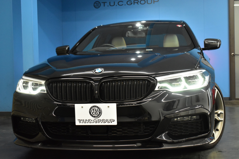 BMW 5シリーズ 530e Mｽﾎﾟｰﾂ PHEV 変更後全面液晶ﾒｰﾀｰ 全席ﾋｰﾀｰ付白革 LEDﾍｯﾄﾞﾗｲﾄ 追従ACC HUD 車線変更&逸脱警告 衝突軽減B ﾀｯﾁﾊﾟﾈﾙ対応iﾄﾞﾗｲﾌﾞHDDﾅﾋﾞﾌﾙｾｸﾞ 3Dﾋﾞｭｰ全周囲ｶﾒﾗ Pｱｼｽﾄ 電動ﾄﾗﾝｸ 2年保証