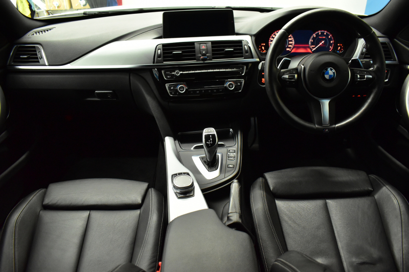 BMW 4シリーズ 420i ｸﾞﾗﾝｸｰﾍﾟ Mｽﾎﾟｰﾂ  LCI後期 ﾌｧｽﾄﾄﾗｯｸP 19AW Mｻｽ Mｽﾎﾟｰﾂﾌﾞﾚｰｷ 追従ACC ﾍｷｻｺﾞﾅﾙLEDﾍｯﾄﾞﾗｲﾄ&ﾃｰﾙ ﾋｰﾀｰ付黒革  ﾀｯﾁﾊﾟﾈﾙ式iﾄﾞﾗｲﾌﾞHDDﾅﾋﾞ 車線変更&逸脱&歩行者警告 衝突軽減ﾌﾞﾚｰｷ 電動Rｹﾞｰﾄ ﾌﾙｾｸﾞTV Bｶﾒﾗ 2年保証