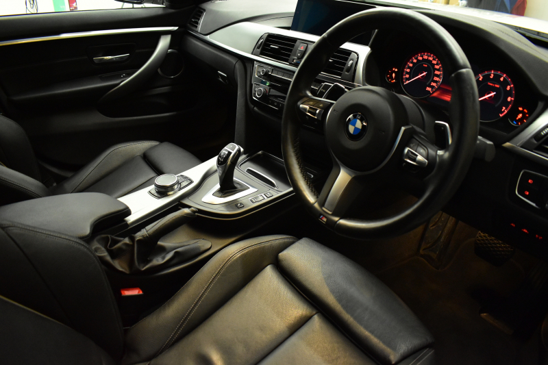 BMW 4シリーズ 420i ｸﾞﾗﾝｸｰﾍﾟ Mｽﾎﾟｰﾂ  LCI後期 ﾌｧｽﾄﾄﾗｯｸP 19AW Mｻｽ Mｽﾎﾟｰﾂﾌﾞﾚｰｷ 追従ACC ﾍｷｻｺﾞﾅﾙLEDﾍｯﾄﾞﾗｲﾄ&ﾃｰﾙ ﾋｰﾀｰ付黒革  ﾀｯﾁﾊﾟﾈﾙ式iﾄﾞﾗｲﾌﾞHDDﾅﾋﾞ 車線変更&逸脱&歩行者警告 衝突軽減ﾌﾞﾚｰｷ 電動Rｹﾞｰﾄ ﾌﾙｾｸﾞTV Bｶﾒﾗ 2年保証