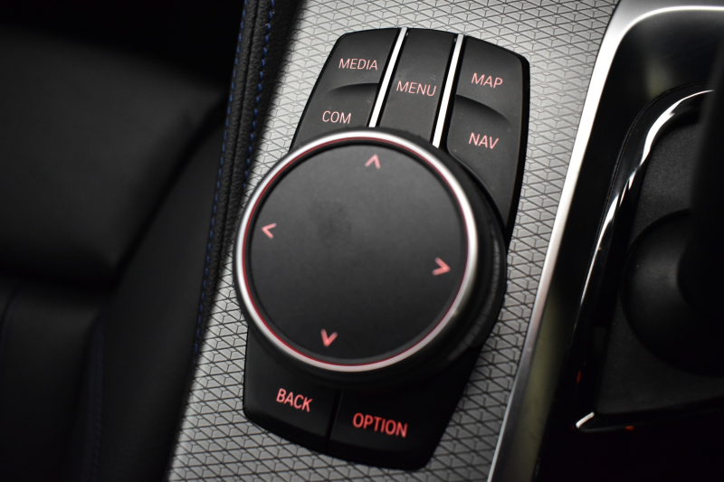 BMW 6シリーズ 623dｸﾞﾗﾝﾂｰﾘｽﾓ Mｽﾎﾟｰﾂ LEDﾍｯﾄﾞﾗｲﾄ  ACC  ﾋｰﾀｰ付黑革 HUD 19AW 衝突軽減B 車線変更 &逸脱&歩行者警告 ﾀｯﾁﾊﾟﾈﾙﾅﾋﾞﾌﾙｾｸﾞ全周囲ｶﾒ 液晶ﾒｰﾀｰ  電格ﾘｱｳｲﾝｸﾞ 電動ﾄﾗﾝｸ 2年保証