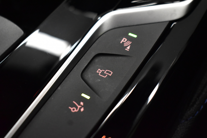 BMW 6シリーズ 623dｸﾞﾗﾝﾂｰﾘｽﾓ Mｽﾎﾟｰﾂ LEDﾍｯﾄﾞﾗｲﾄ  ACC  ﾋｰﾀｰ付黑革 HUD 19AW 衝突軽減B 車線変更 &逸脱&歩行者警告 ﾀｯﾁﾊﾟﾈﾙﾅﾋﾞﾌﾙｾｸﾞ全周囲ｶﾒ 液晶ﾒｰﾀｰ  電格ﾘｱｳｲﾝｸﾞ 電動ﾄﾗﾝｸ 2年保証