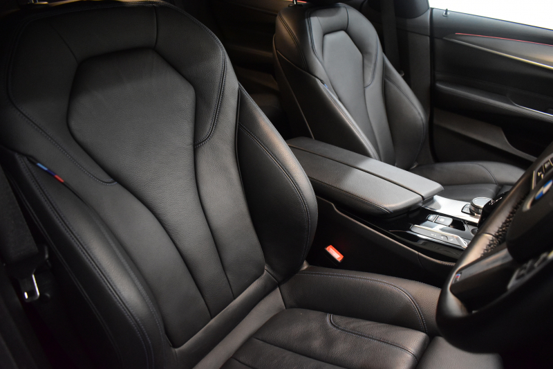 BMW 6シリーズ 623dｸﾞﾗﾝﾂｰﾘｽﾓ Mｽﾎﾟｰﾂ LEDﾍｯﾄﾞﾗｲﾄ  ACC  ﾋｰﾀｰ付黑革 HUD 19AW 衝突軽減B 車線変更 &逸脱&歩行者警告 ﾀｯﾁﾊﾟﾈﾙﾅﾋﾞﾌﾙｾｸﾞ全周囲ｶﾒ 液晶ﾒｰﾀｰ  電格ﾘｱｳｲﾝｸﾞ 電動ﾄﾗﾝｸ 2年保証