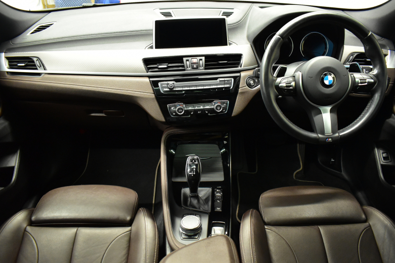 BMW X2 xDrive 20i MｽﾎﾟｰﾂX 4WD ｾﾚｸﾄ&ﾊｲﾗｲﾝ&ｱﾄﾞﾊﾞﾝｽﾄﾞｱｸﾃｨﾌﾞｾｰﾌﾃｨ‐&ｺﾝﾌｫｰﾄP ﾊﾟﾉﾗﾏｻﾝﾙｰﾌ LEDﾍｯﾄﾞﾗｲﾄ 追従ACC HUD ﾋｰﾀｰ付電動茶革 衝突軽減ﾌﾞﾚｰｷ ﾀｯﾁﾊﾟﾈﾙHDDﾅﾋﾞBｶﾒﾗ 前後PDC Pｱｼｽﾄ 電動Rｹﾞｰﾄ 19AW 2年保証