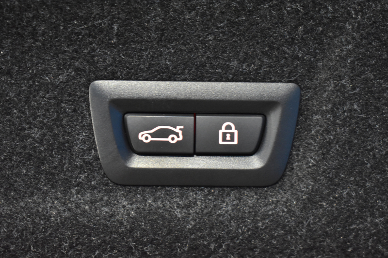 BMW 3シリーズ M340i Xﾄﾞﾗｲﾌﾞ ｵﾌﾟｼｮﾝMｽﾎﾟｰﾂｼｰﾄ ﾋｰﾀｰ付黒革 ACC HUD ﾚｰｻﾞｰLEDﾗｲﾄ 可変Mｻｽ Mｽﾎﾟｰﾂﾌﾞﾚｰｷ ｼﾞｪｽﾁｬｰC ﾊｰﾏﾝｶｰﾄﾞﾝｽﾋﾟｰｶｰ 側面衝突&車線変更&逸脱警告 後退ｱｼｽﾄ ﾀｯﾁﾊﾟﾈﾙﾅﾋﾞ全周囲ｶﾒﾗ 電動ﾄﾗﾝｸ 2年保証