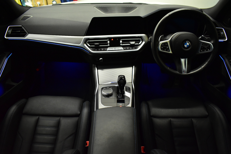 BMW 3シリーズ M340i Xﾄﾞﾗｲﾌﾞ ｵﾌﾟｼｮﾝMｽﾎﾟｰﾂｼｰﾄ ﾋｰﾀｰ付黒革 ACC HUD ﾚｰｻﾞｰLEDﾗｲﾄ 可変Mｻｽ Mｽﾎﾟｰﾂﾌﾞﾚｰｷ ｼﾞｪｽﾁｬｰC ﾊｰﾏﾝｶｰﾄﾞﾝｽﾋﾟｰｶｰ 側面衝突&車線変更&逸脱警告 後退ｱｼｽﾄ ﾀｯﾁﾊﾟﾈﾙﾅﾋﾞ全周囲ｶﾒﾗ 電動ﾄﾗﾝｸ 2年保証